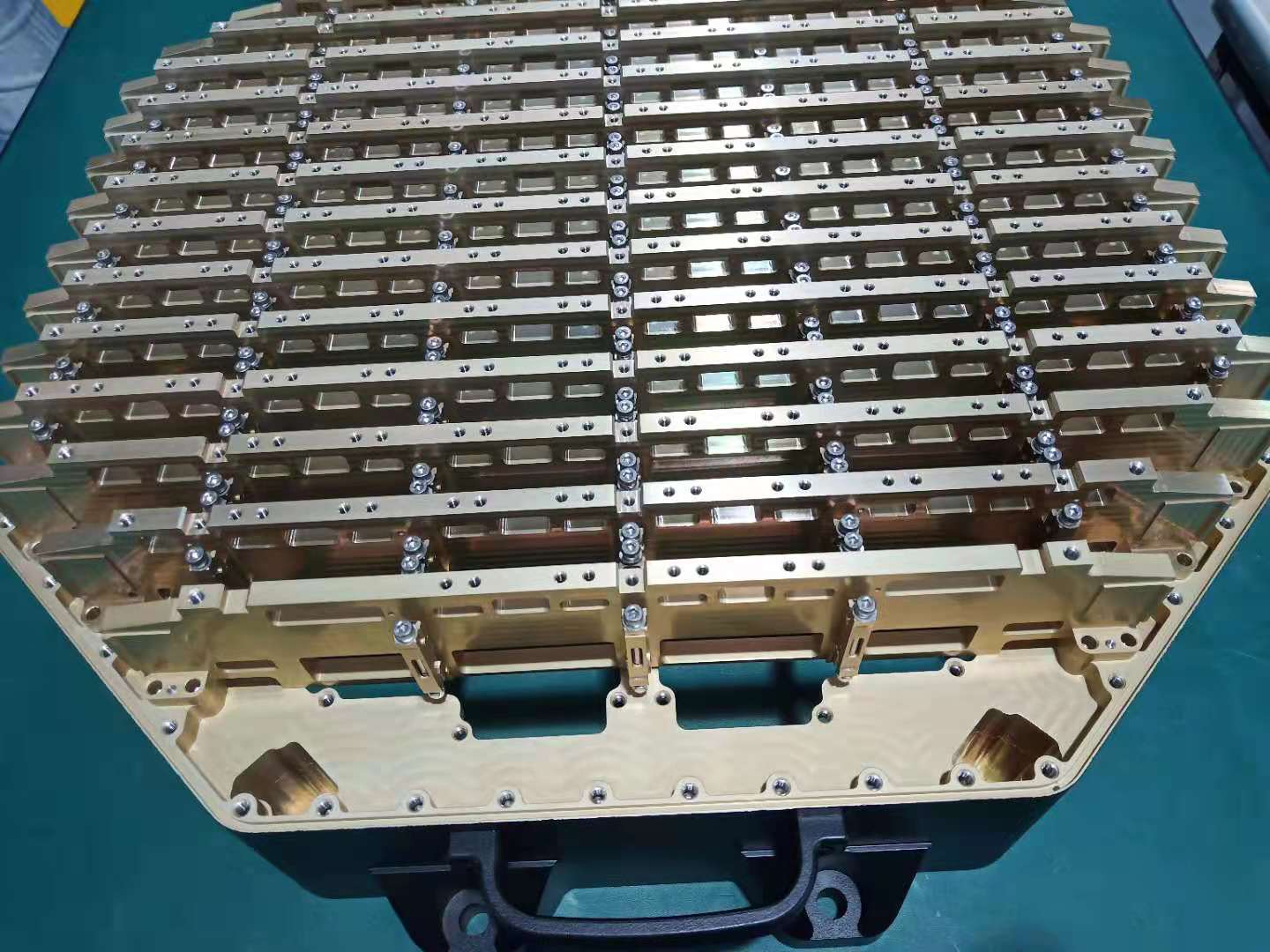 �C(j��)�d�쾀����